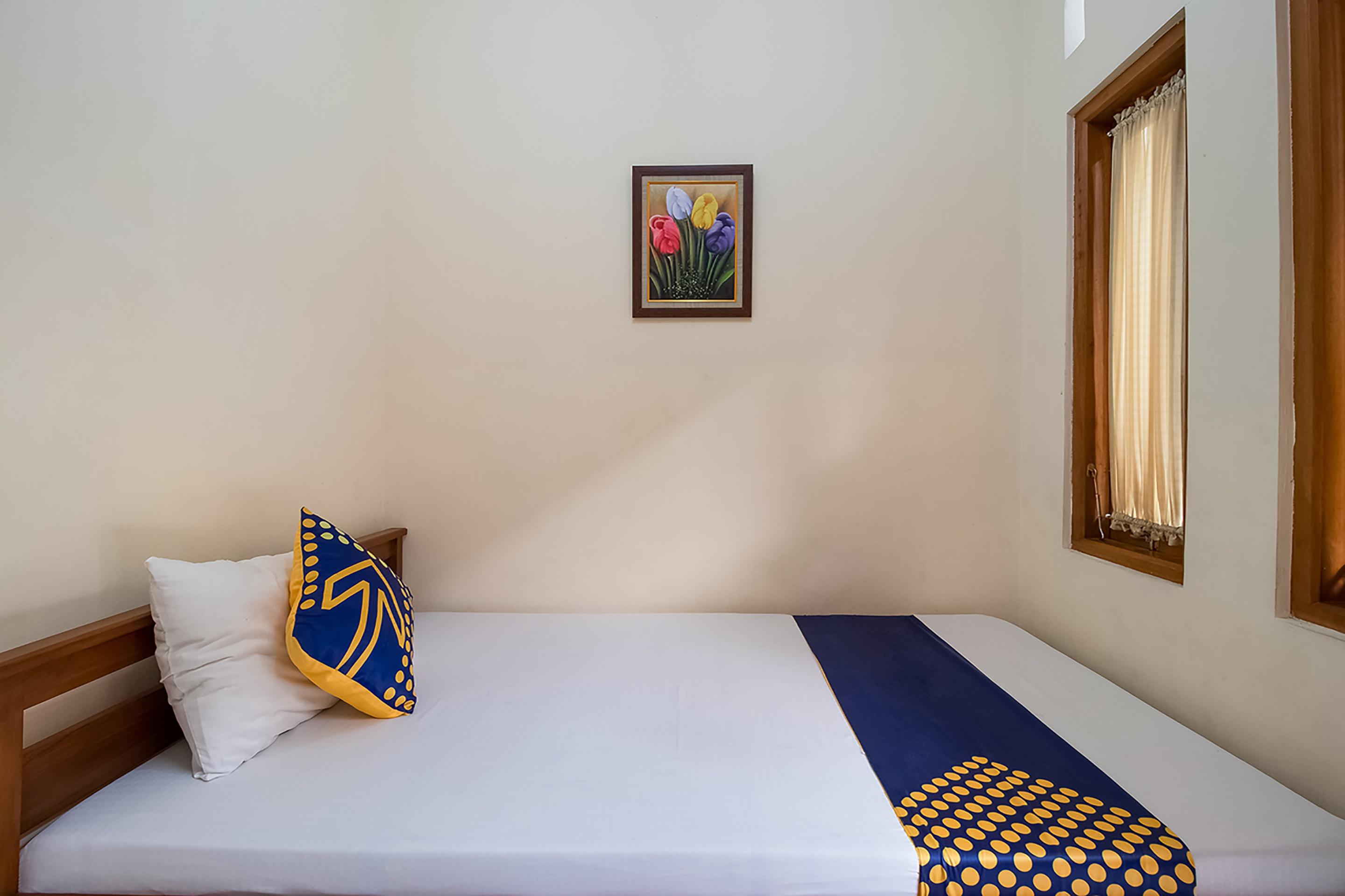 Hotel Reddoorz Near Alun Alun Cianjur Extérieur photo